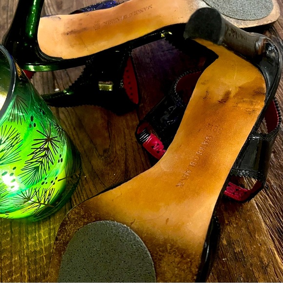 Manolo Blahnik Black Patent Leather Slingback Women's Heels - Picture 5 of 5